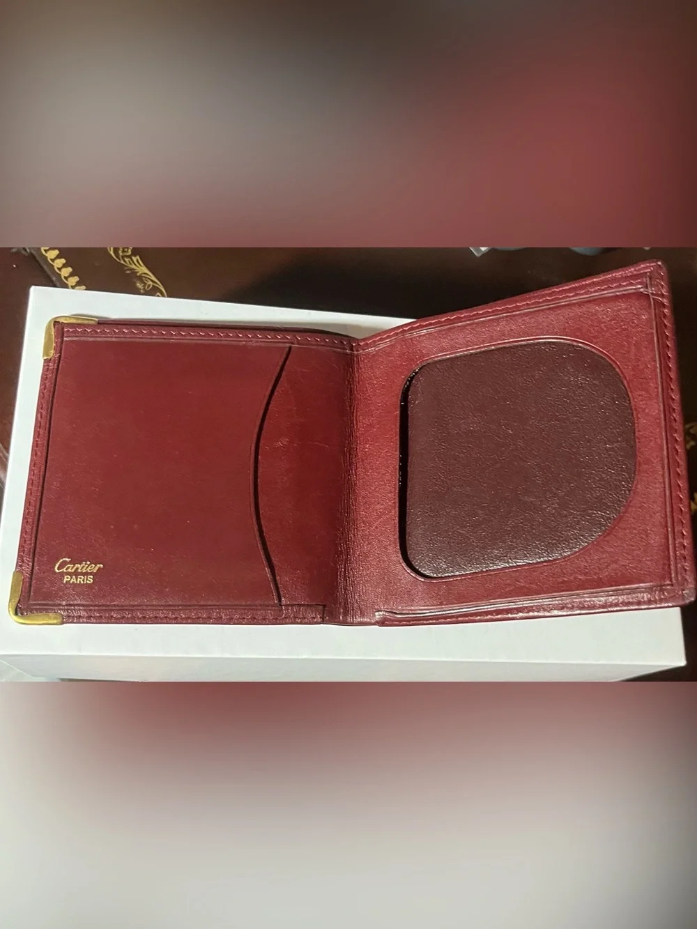 Cartier - Vintage - Classic - Leather Bi-Fold Wallet with Gold Corner Hardware
